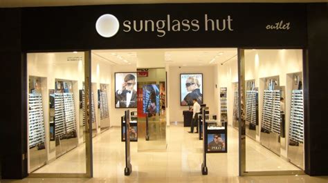 sunglass hut outlet prices.